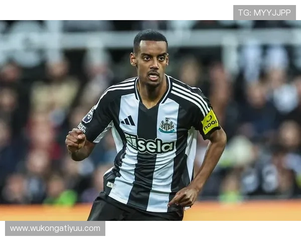 伊萨克从天才少年到纽卡核心的自我进化解析