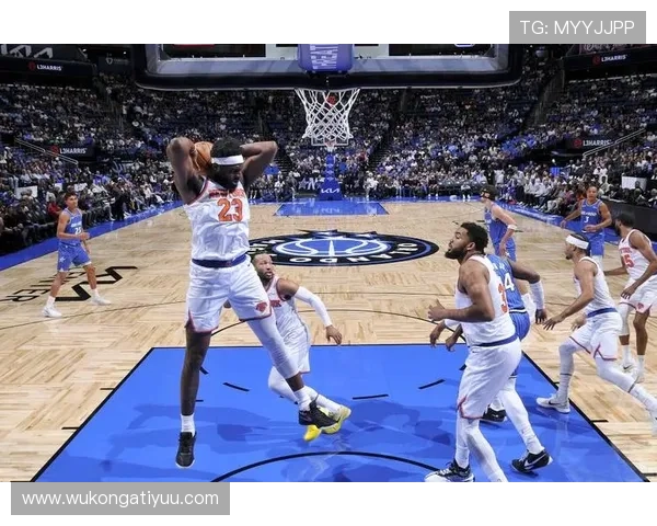 米切尔·罗宾逊通过篮下掩护提升挡拆效率，拉开与队友的得分差距