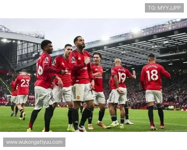 曼联赢球背后体系隐患显现，重建压力逐步反映